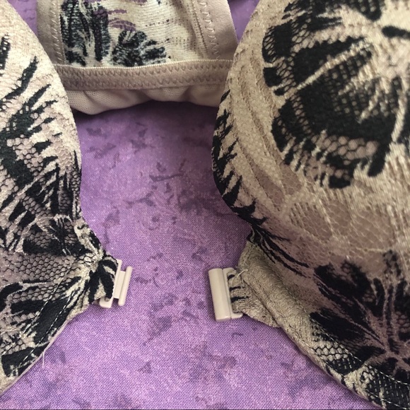 PINK Victoria’s Secret lace bra 34D - Picture 4 of 6